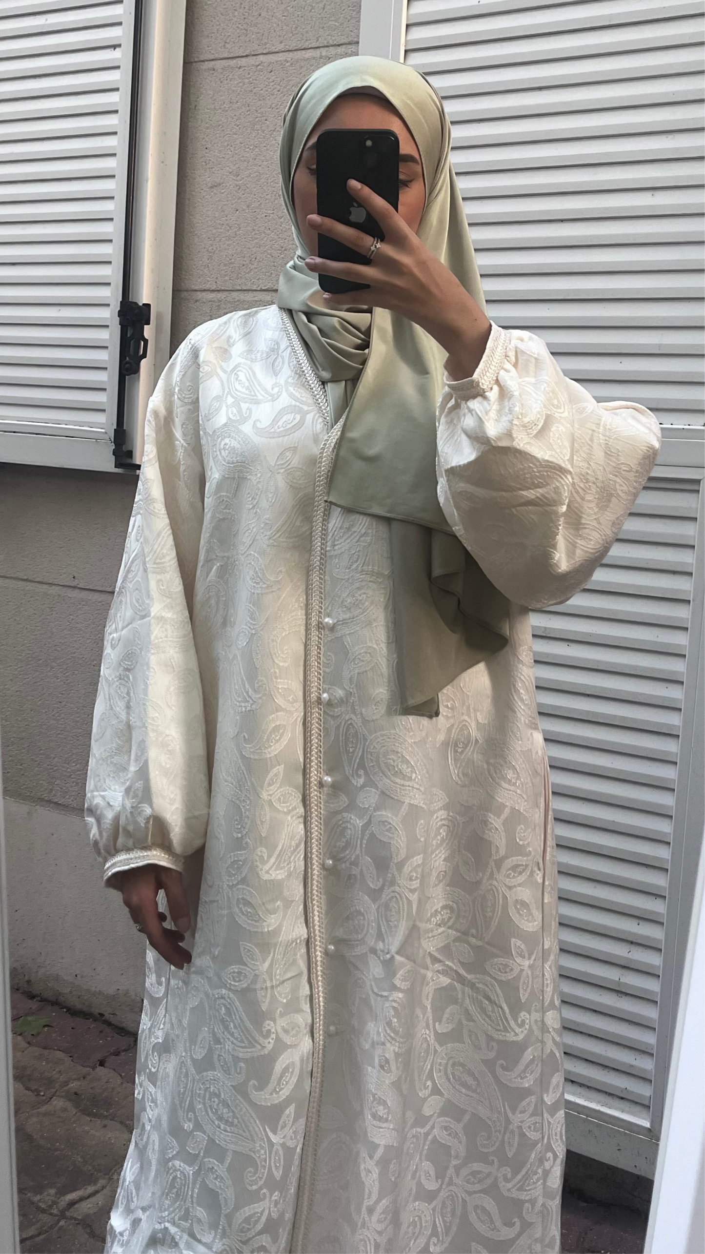 Robe Brocard